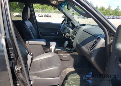 2011 Ford Escape Limited z USA, uszkodzony, nr VIN 1FMCU9EG3BKC54770